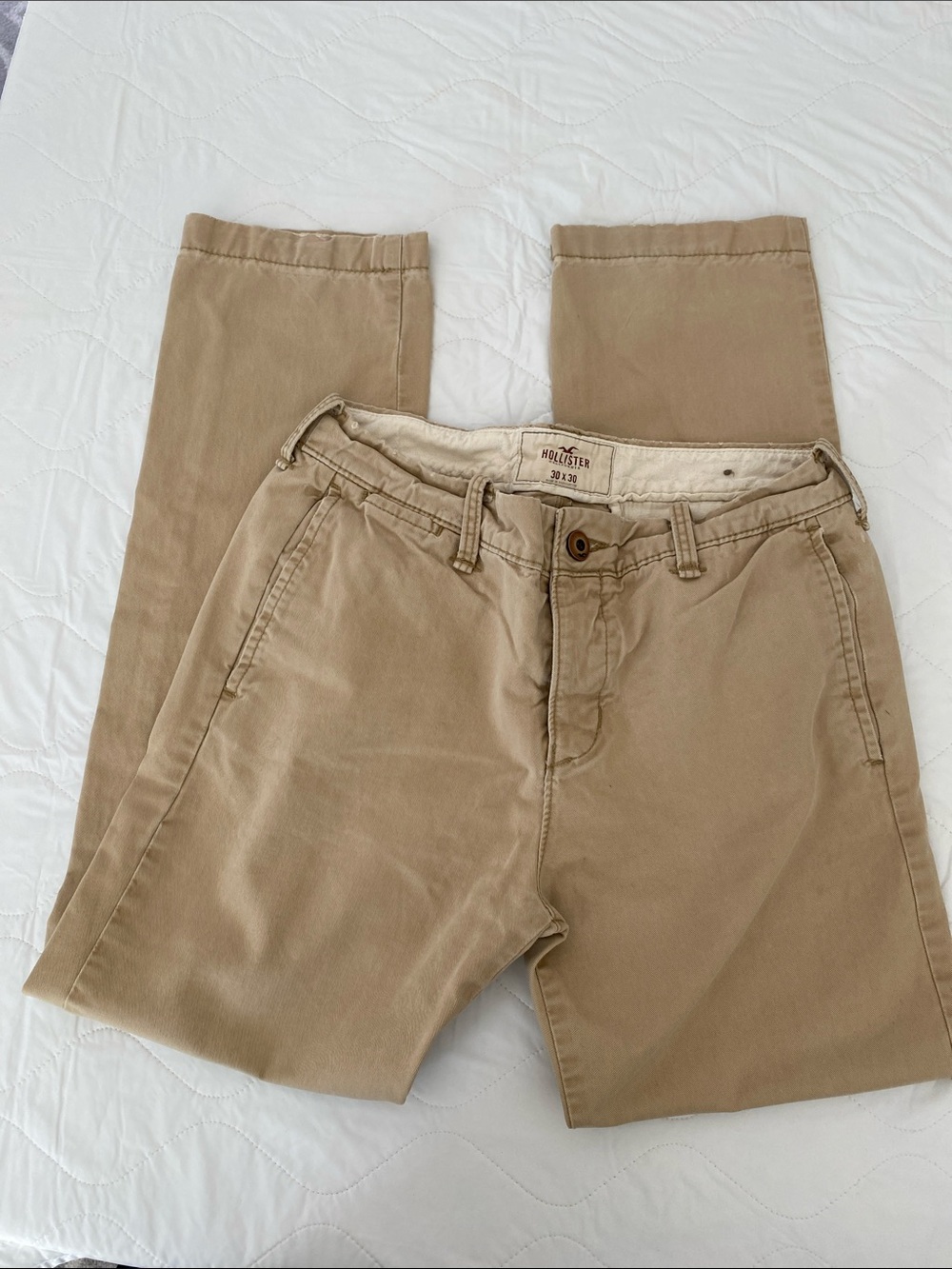 Hollister Men's Khaki/Tan Straight Chino Pants